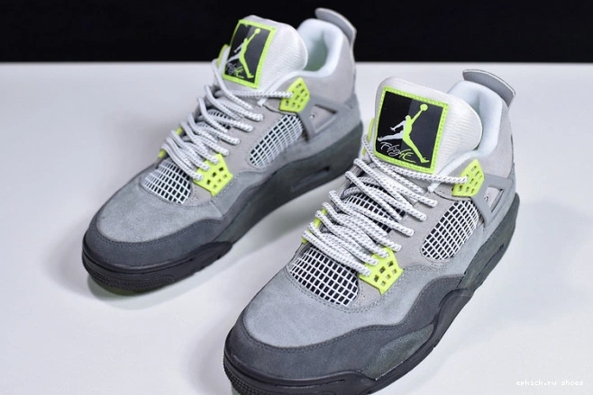 Cheap Air Neon SE Jordan 4 CT5342-007 0810
